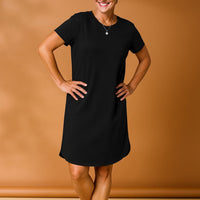 Olivia Sommerkleid | T-Shirt-Kleid aus Baumwolle mit Taschen – Schwarz