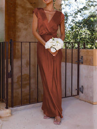 Heidi-Mode | Satin-Fishtail-Maxikleid mit V-Ausschnitt für Damen – Braun