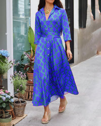Hemdblusenkleid mit V-Ausschnitt und 3/4-Ärmeln – Blau