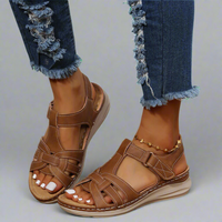 Queniva | Handgefertigte orthopädische Komfort-Sandalen aus Vintage-Leder – Braun