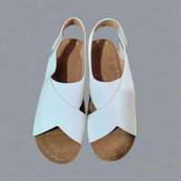 Solveig | Ultraflache, Bequeme Orthopädische Sandalen – Weiß