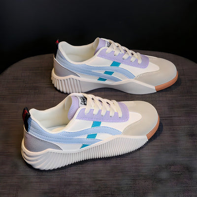 Corrine - Ultrabequeme Turnschuhe