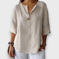 Solenne – Leichte Oversize-Bluse mit Statement-Kragen – Apricot