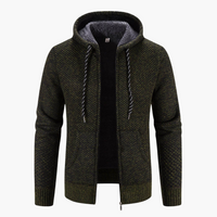 Stefan | Hochwertige Winterjacke mit Kapuze – Militärgrün