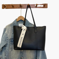 Umhängetasche - Stilvolle Crossbody Schultertasche für Damen – Schwarz