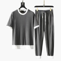 Männer Plissee Zweiteiler mit Rundhals T-Shirt und Jogginghose – Grau