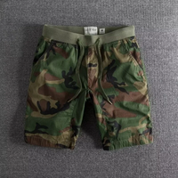 GEORG - CAMOUFLAGE-SHORTS – Grün