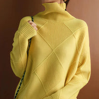 YVONNE - ROLLKRAGENPULLOVER – Gelb