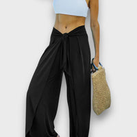 Narella – Sommerhose mit Wickeleffekt und Bindegürtel – Schwarz