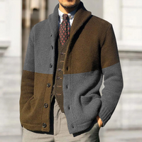 HOLGER - STRICKJACKE AUS DICKEM STRICK MIT KNÖPFEN – Braun mit Grau