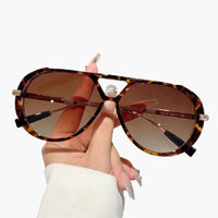 Damen Sonnenbrille mit UV400 Schutz und zweifarbigem Rahmen – Leopardbraun