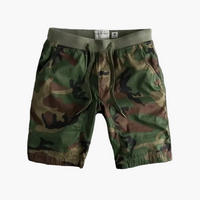 Herren-Fitness- und Freizeitshorts mit komfortablem Design – Dunkler Wald