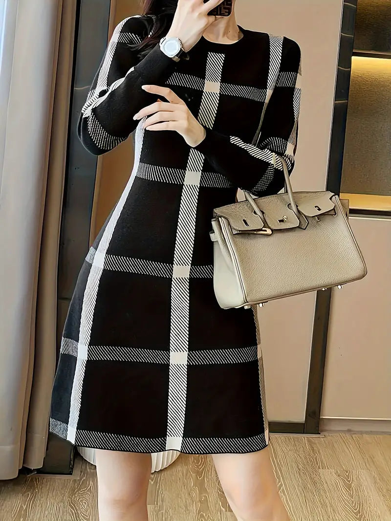 Fashio | Modisches Strickkleid für Damen, langärmlig, schmale Passform, eleganter Rundhalsausschnitt