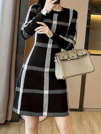 Fashio | Modisches Strickkleid für Damen, langärmlig, schmale Passform, eleganter Rundhalsausschnitt