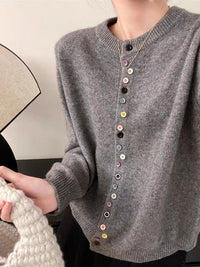 Beatrice - Klassische Strickjacke mit Rundhalsausschnitt – Grau (Almost sold out)