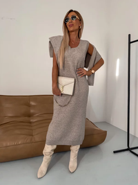 Nicole - Strickset für den Herbst/Winter für Damen – Dunkelbeige