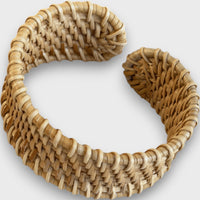 Noelia – Geflochtenes Rattan-Armband – Variante 2