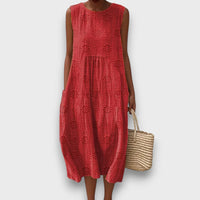 Serava – besticktes Midikleid – Rot