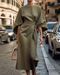 Damenkleid mit Bindegürtel | Midilänge – Oliv