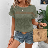 Heidi Mode | T-Shirt mit Fledermausärmeln und hohlem Spitzenausschnitt – Oliv