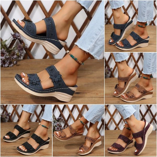 Dona's Orthopädische Sandalen