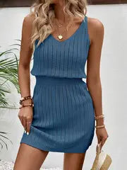 Brielle - Elegantes halbdurchsichtiges Kleid mit V-Ausschnitt für Damen – Meeresblau