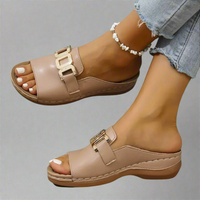 Marlene | Bequeme Sandalen mit Schnalle – Lotosfarbe