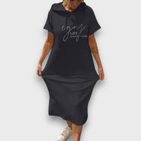 Yareni – Hoodie-Kleid mit urbanem Flair – Schwarz