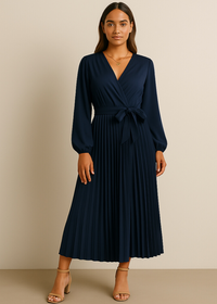 Naomi – Zeitloses und Feminines Design – Blau