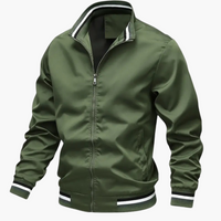 Herrenjacke mit Rippdetails und Frontreißverschluss – Oliv