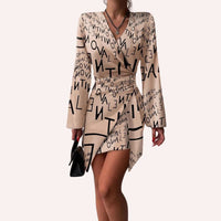 Brigitte | Wickelkleid mit abstraktem Marmorprint – Khaki