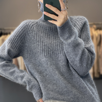 ADELINE - STRICKPULLOVER MIT HOHEM KRAGEN – Grau