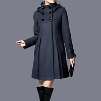 Selina™ | Modische Jacke mit Taschen und Kapuze – Grau