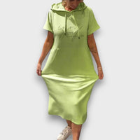 Yareni – Hoodie-Kleid mit urbanem Flair – Grün