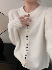 Beatrice - Klassische Strickjacke mit Rundhalsausschnitt – Weiß