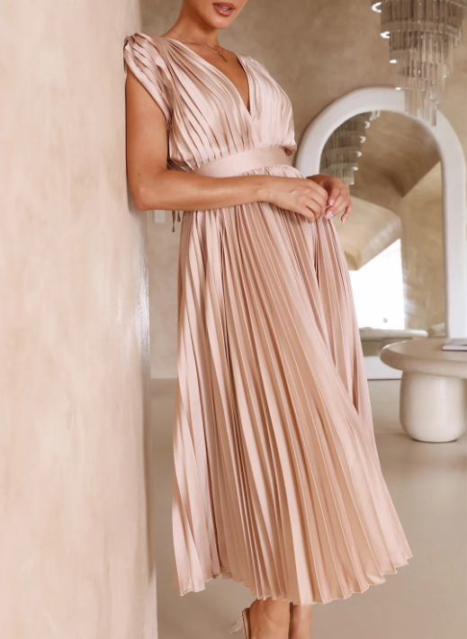 Brittney's  Himmlische Eleganz Maxikleid mit Ärmeln