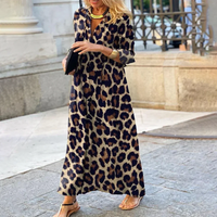 Silvie | Kühne und elegante Leopardenrobe – Leopold-Print 2