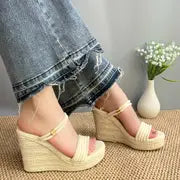 Natalie - Schicke Damen-Rutschsandalen – Hellgelb