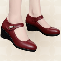 Jacoba - Damen Weiche Lederschuhe mit Absatz und Rutschfester Sohle – Rot