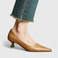 Pauline | Damen Pumps Spitz Niedriger Absatz Elegant Klassisch Komfort – Beige