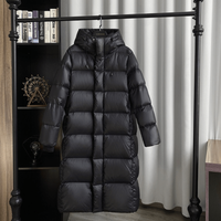 Winterjacke Damen Daunen Lang | Gefütterte Jacke Mit Kapuze und Reißverschluss – Schwarz