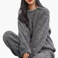 Lea | Die Kuschelige Fleece-Pyjama – Schwarz