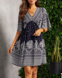 Juvie | Damenkleid Mit V-ausschnitt Und Boho-blumendruck – Marine
