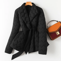 Sophia™ | Daunenjacke mit Taillengürtel – Perlschwarz