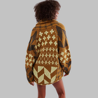 Laura | Zeitloser Damencardigan in soften Materialien – Braun