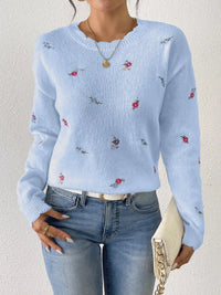 Parandaya | Kuscheliger Pullover mit Blumenstickerei und Muschelsaum – Blau