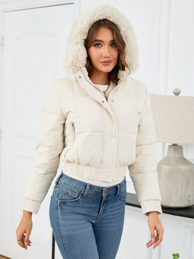 Zaviana | Damen wintermantel mit kapuze, taschen und langen ärmeln im cropped design