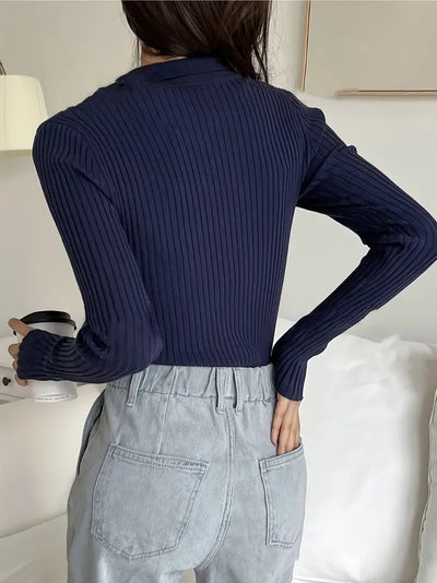 Cliarel | Stilvoller einfarbiger Pullover mit geripptem Kragen