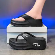 Maya - Stylische schwarze EVA-Flip-Flops für Frauen mit niedlichem Bärendesign – Schwarz