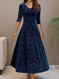 Anny™ - Elegantes Festkleid aus Samt mit V-Ausschnitt – Blau